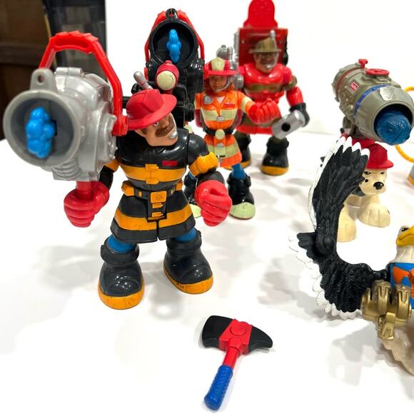 Fisher Price Rescue Heros Vintage Lot with Rescue Pets Accesories Backpacks etc - Picture 3 of 14